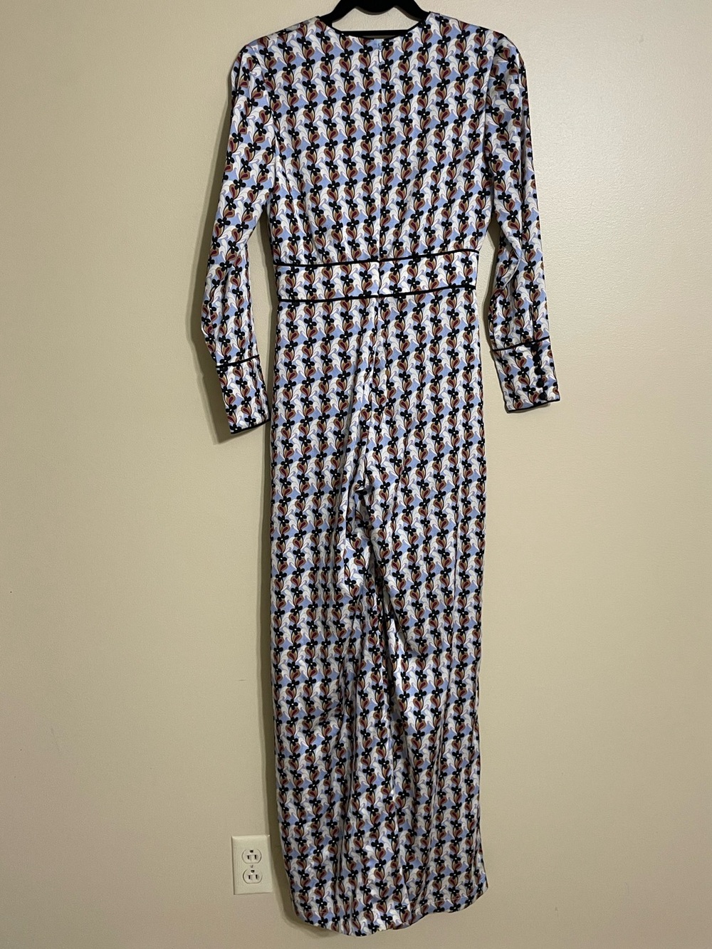 Alexis Yarra printed long sleeve tie front jumpsuit size small - Picture 7 of 8